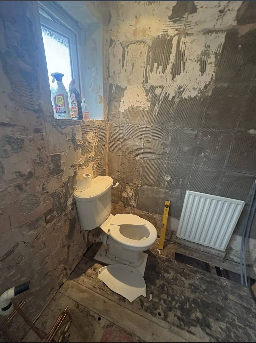 Bathroom Refurbish — before